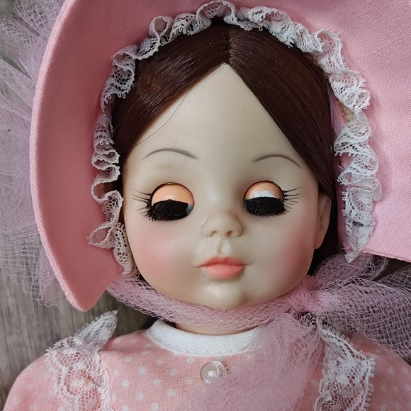 Vintage Madame Alexander Doll Rebecca 13" Tagged Dress Bonnet Box Sleep Eyes USA - Picture 14 of 16